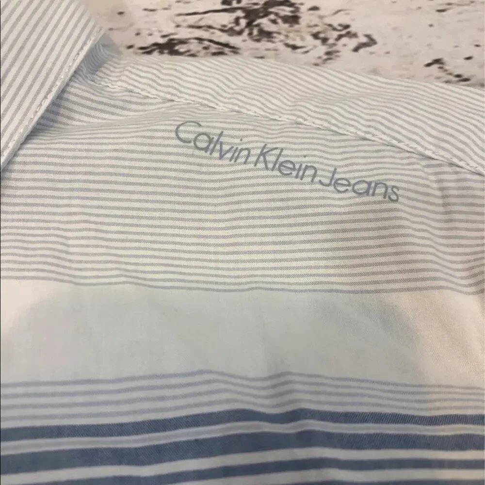Banana Republic summer short sleeve shirt bundle of 4 All size large